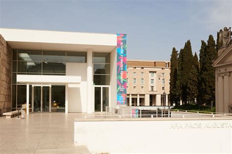 Hermès dietro le quinte, all'Ara Pacis con gli artigiani a lavoro